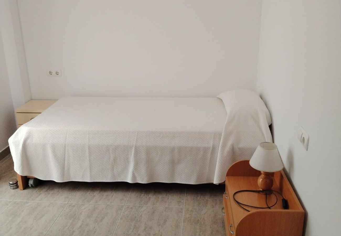 Apartment in Denia - Marivent 3 hab VYB LM053