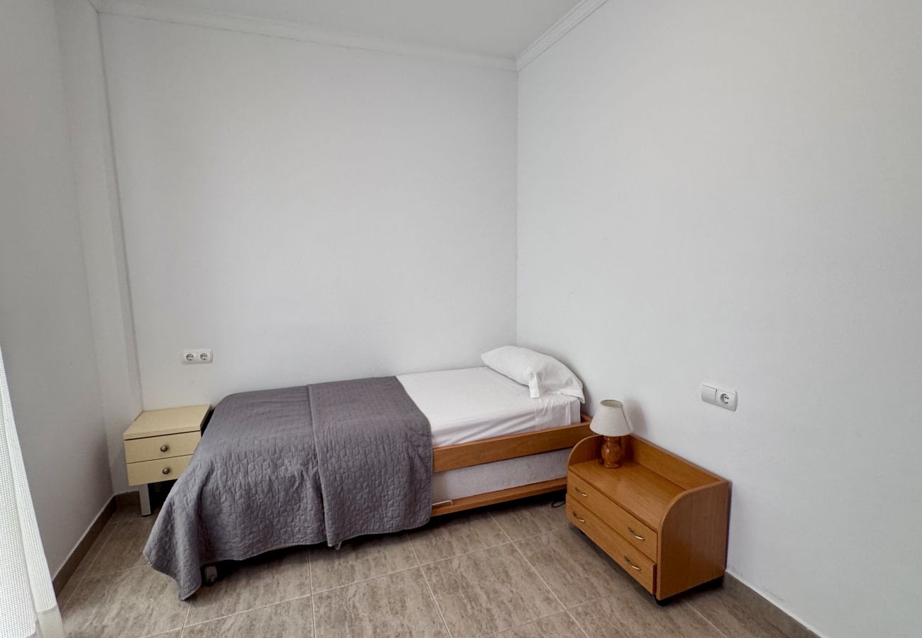 Apartment in Denia - Marivent 3 hab VYB LM -053