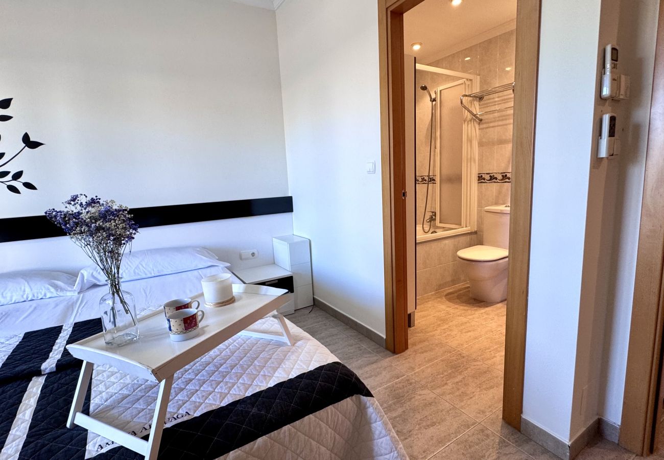 Apartment in Denia - Marivent 3 hab VYB LM -053