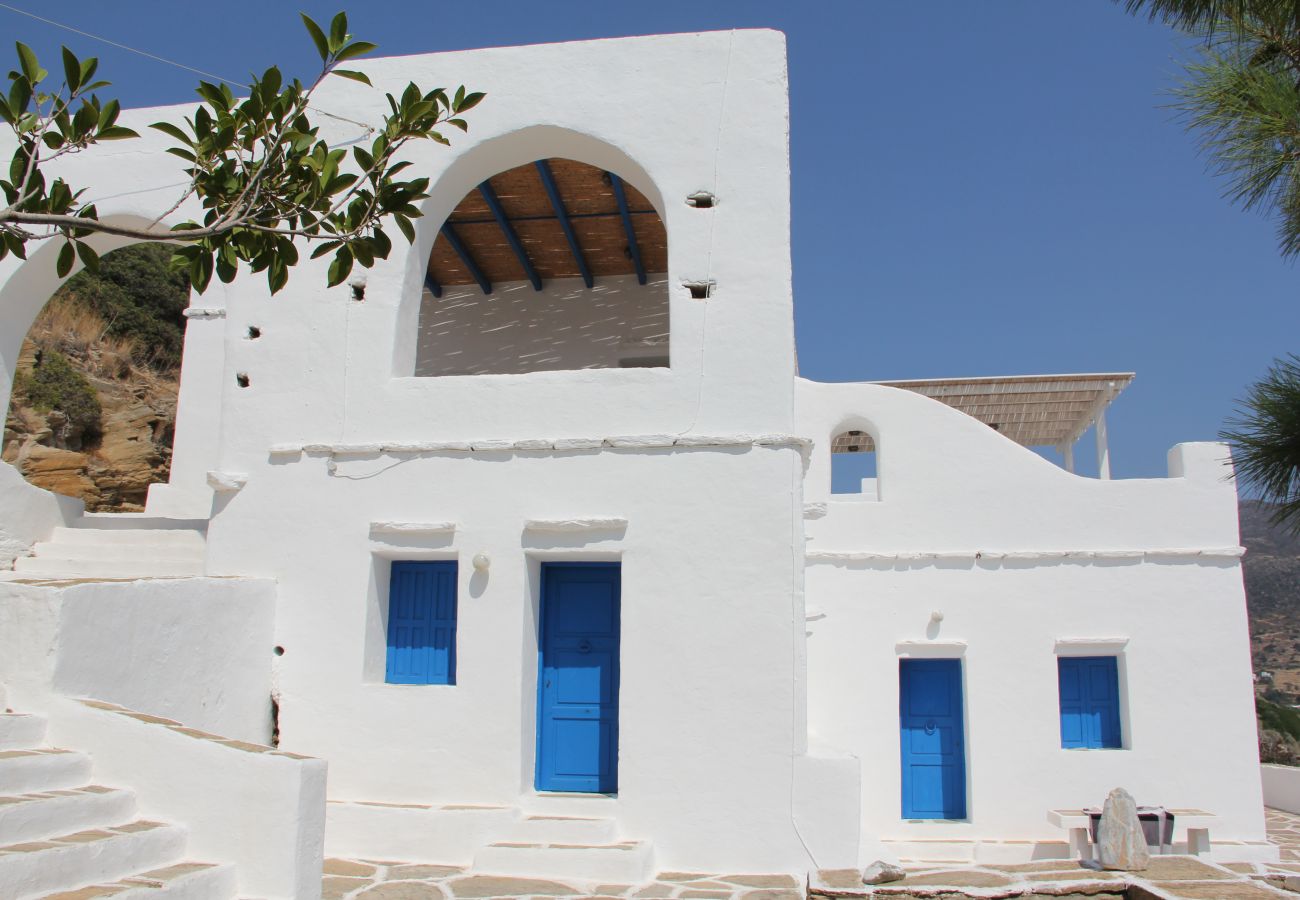 Villa in Ios - Artistic Villa Hideaway