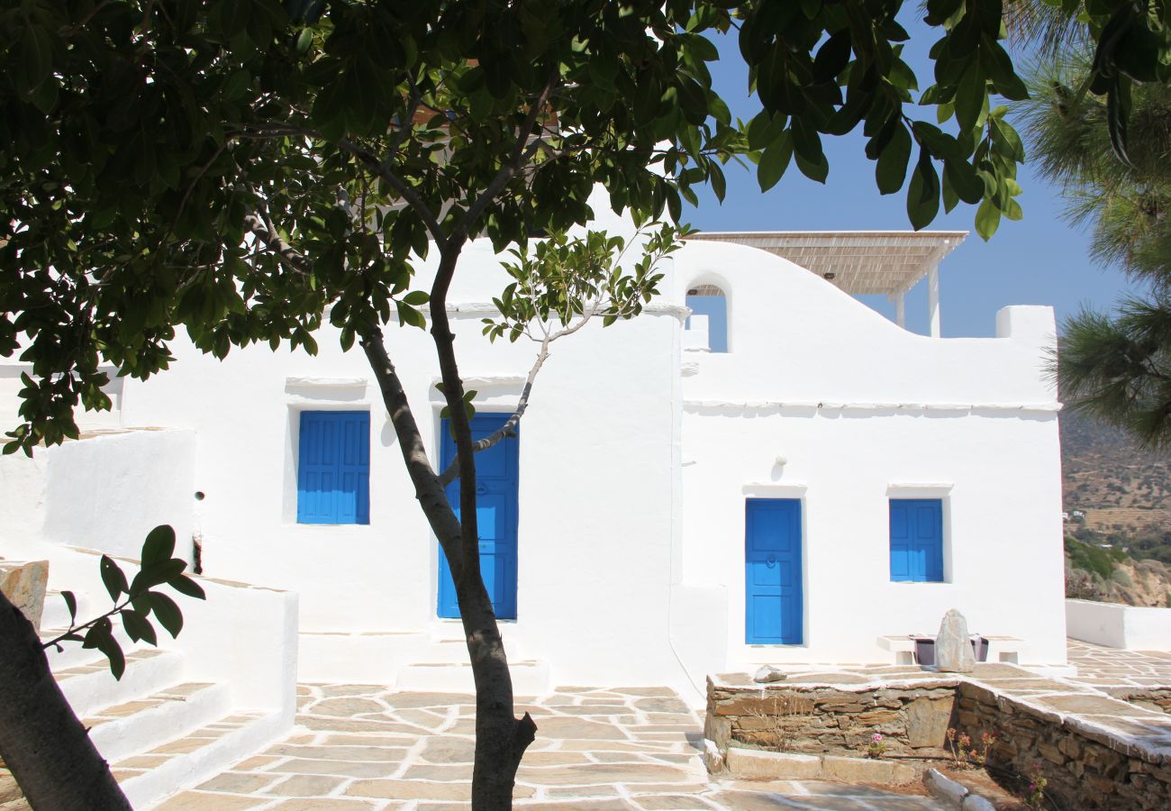 Villa in Ios - Artistic Villa Hideaway