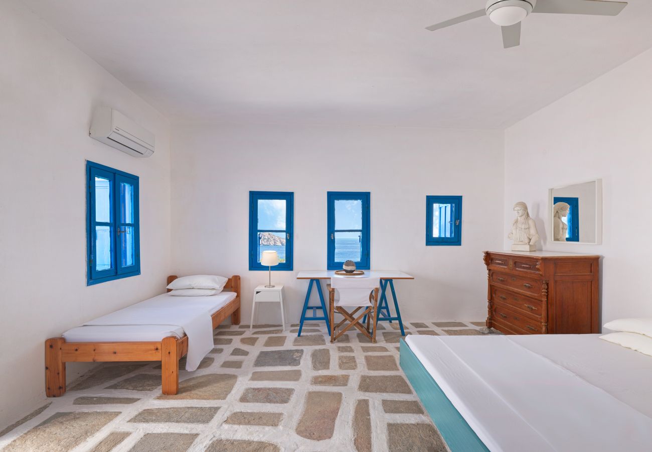 Villa in Ios - Artistic Villa Hideaway