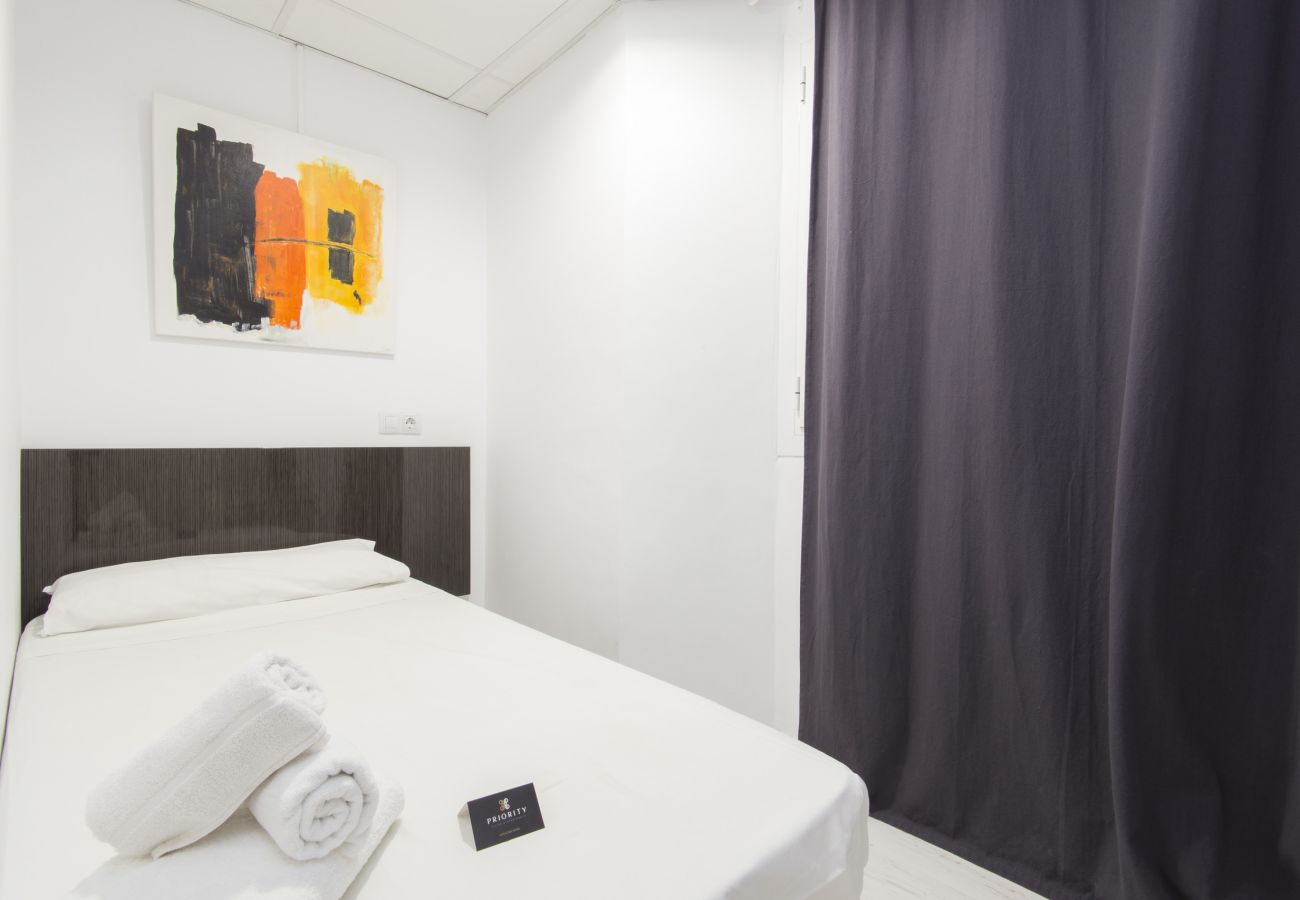 Apartment in Palma de Mallorca - Black & White minimum 30 nights stay 