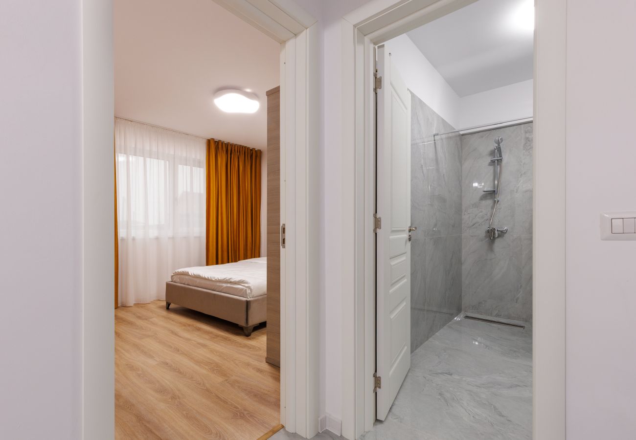 Apartment in Craiova - Urban Retreat 1BDR Craiova