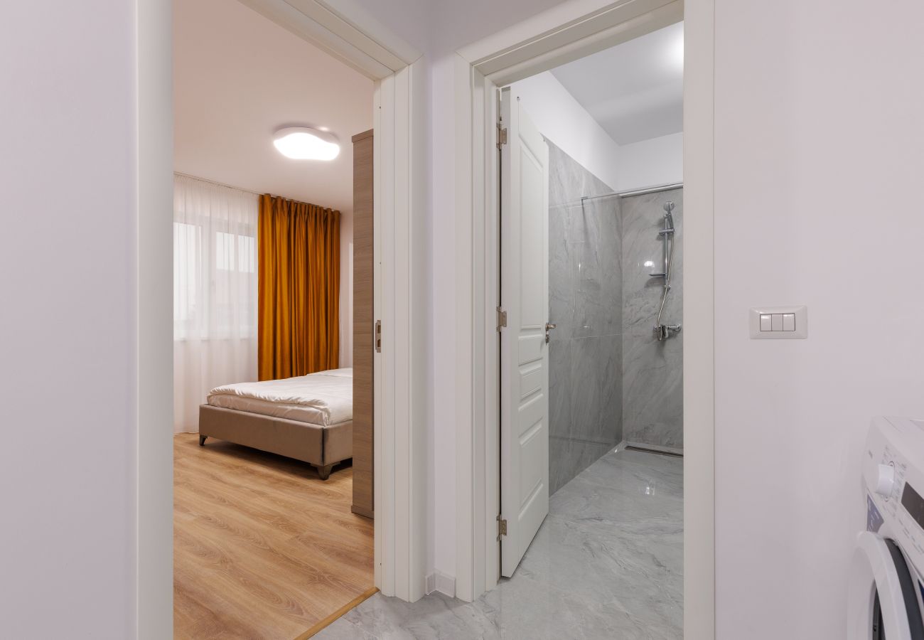 Apartment in Craiova - Urban Retreat 1BDR Craiova