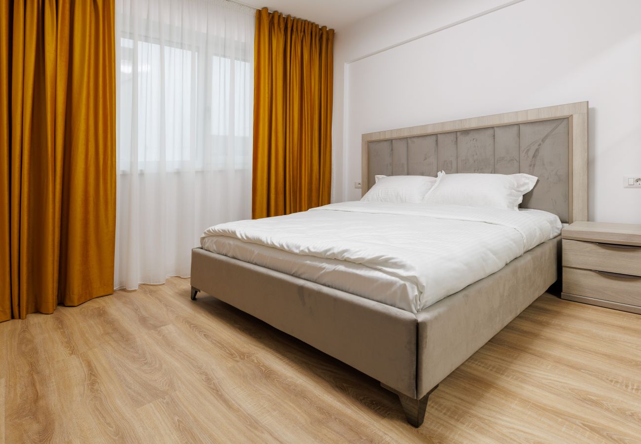 Apartment in Craiova - Urban Retreat 1BDR Craiova
