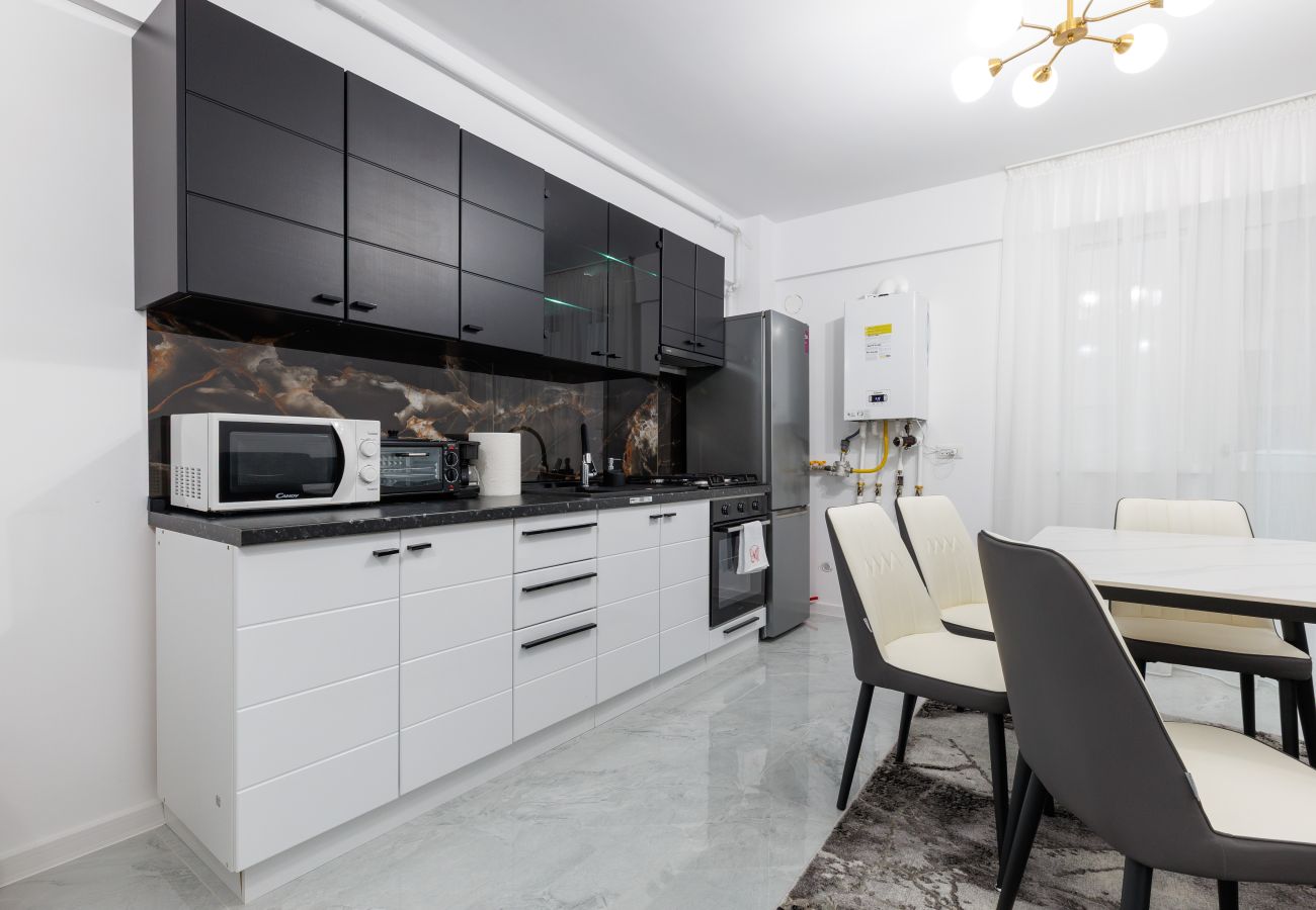 Apartment in Craiova - Urban Retreat 1BDR Craiova