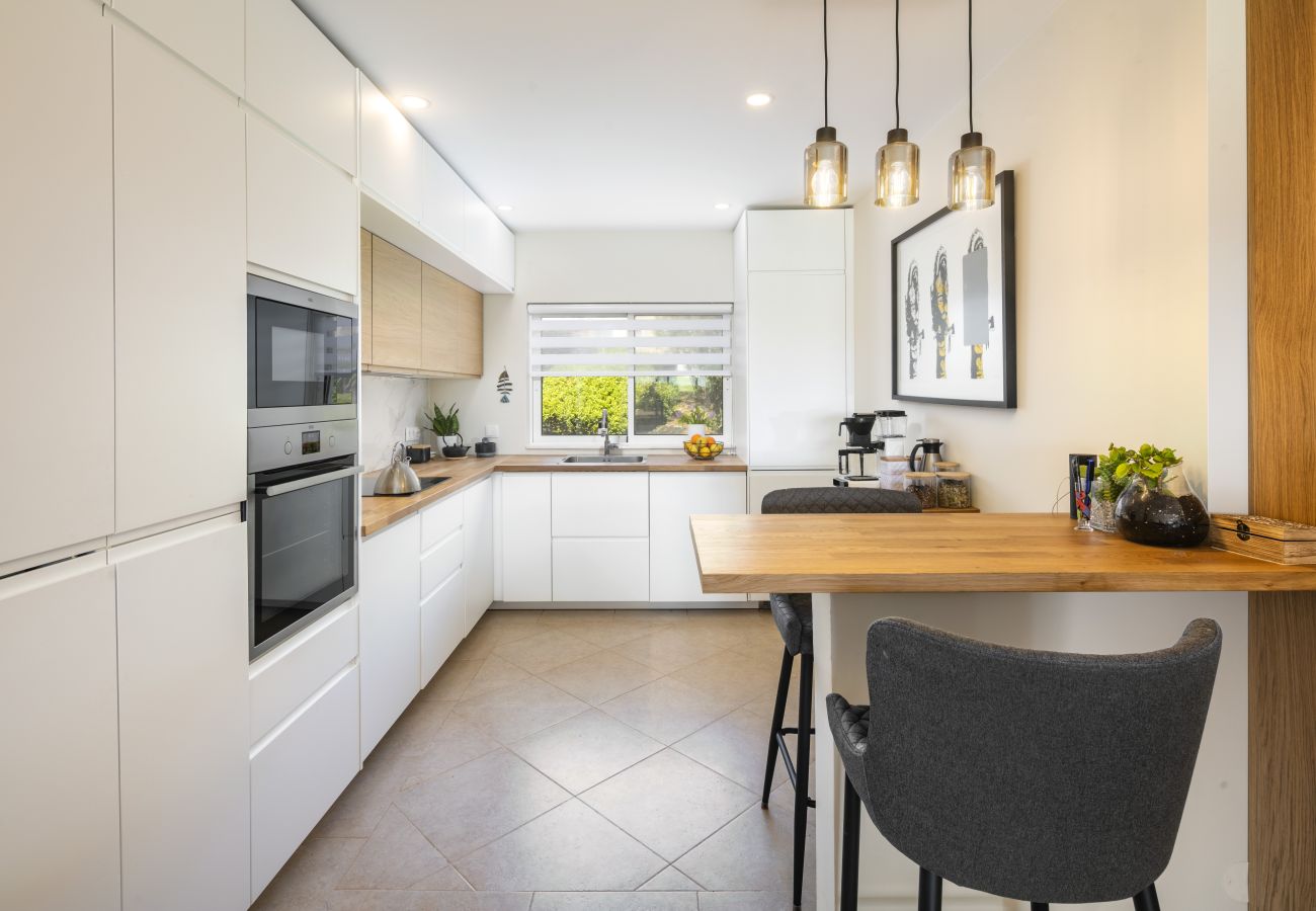 Apartment in Lagos - Fairview Golfside Apartment at Boavista