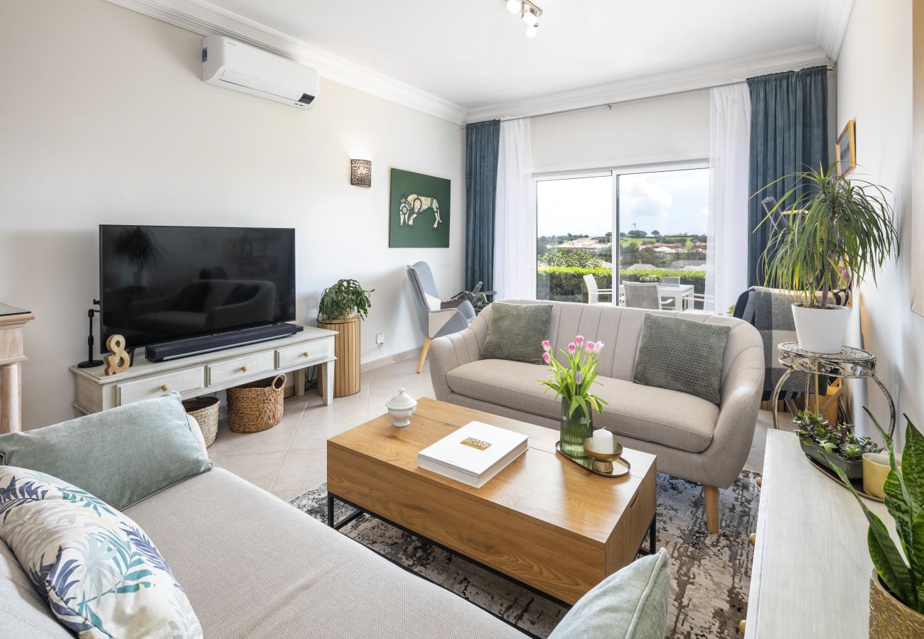 Apartment in Lagos - Fairview Golfside Apartment at Boavista