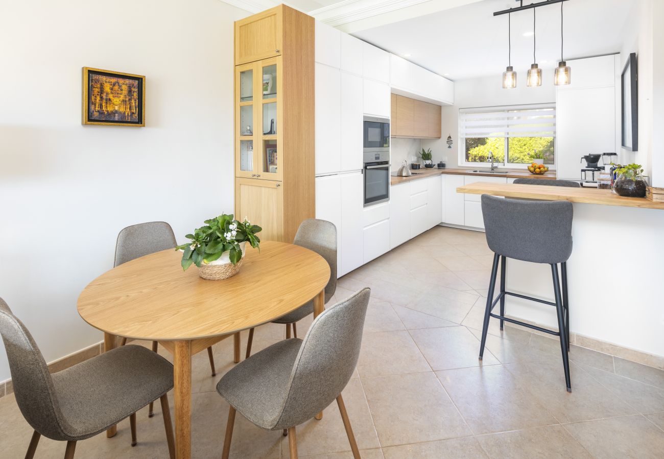 Apartment in Lagos - Fairview Golfside Apartment at Boavista