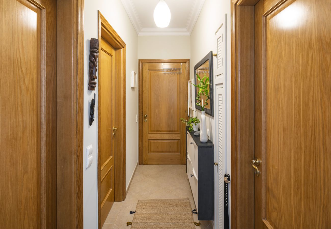 Apartment in Lagos - Fairview Golfside Apartment at Boavista