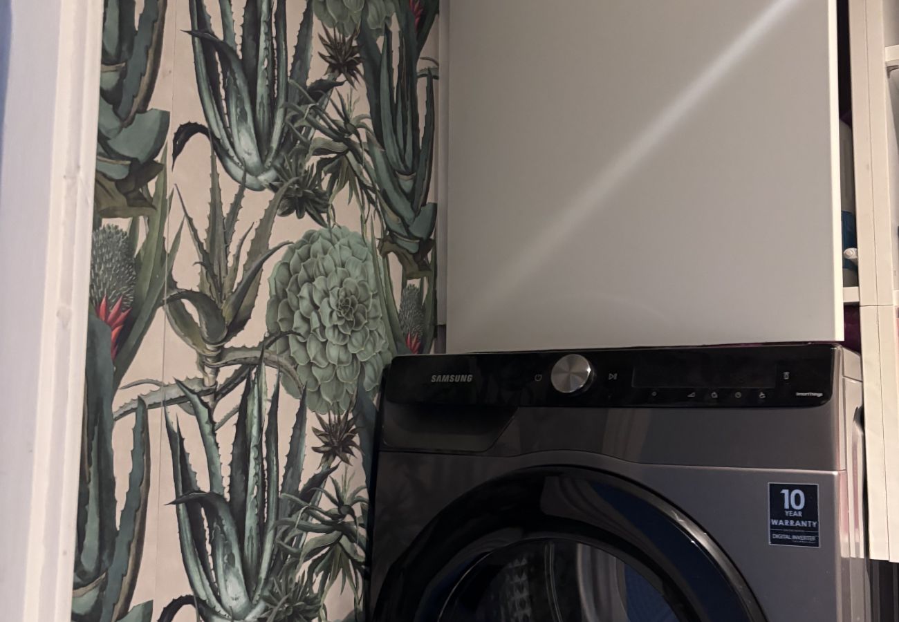 Apartment in Dublin - South Dublin Central 3 Bedroom Apartment