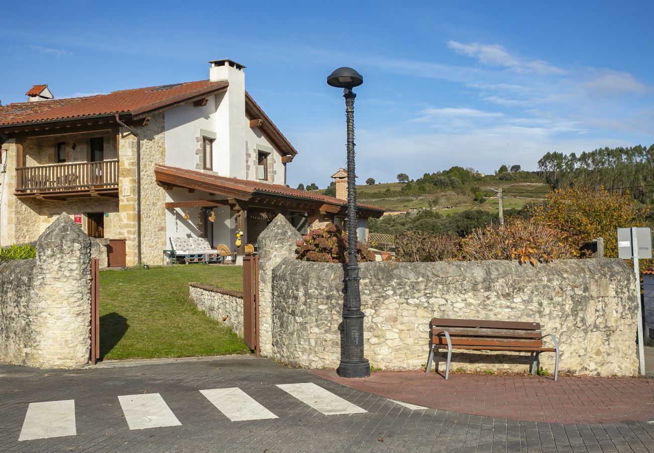 Cottage in Val de San Vicente - YourHouse Las Hortensias