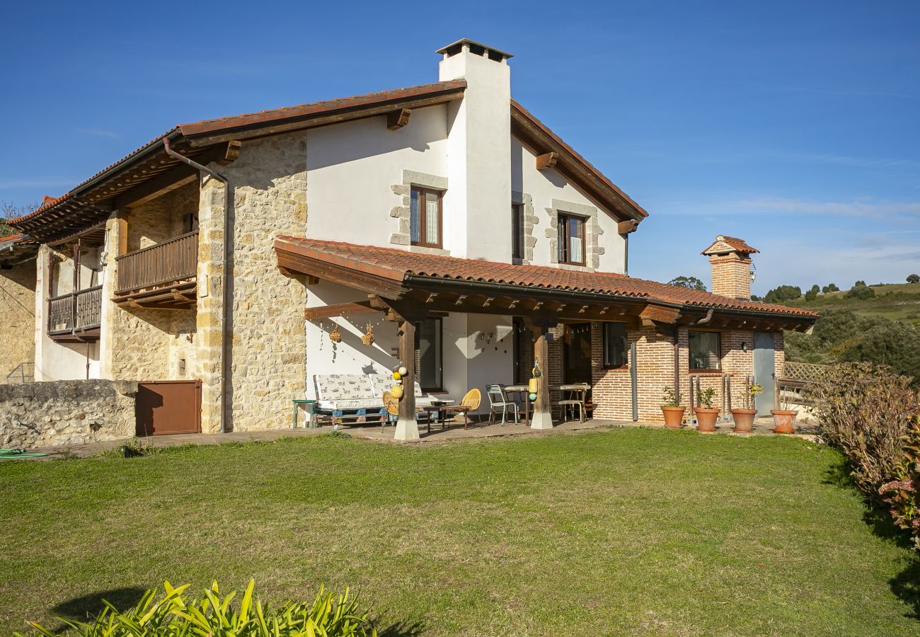 Cottage in Val de San Vicente - YourHouse Las Hortensias