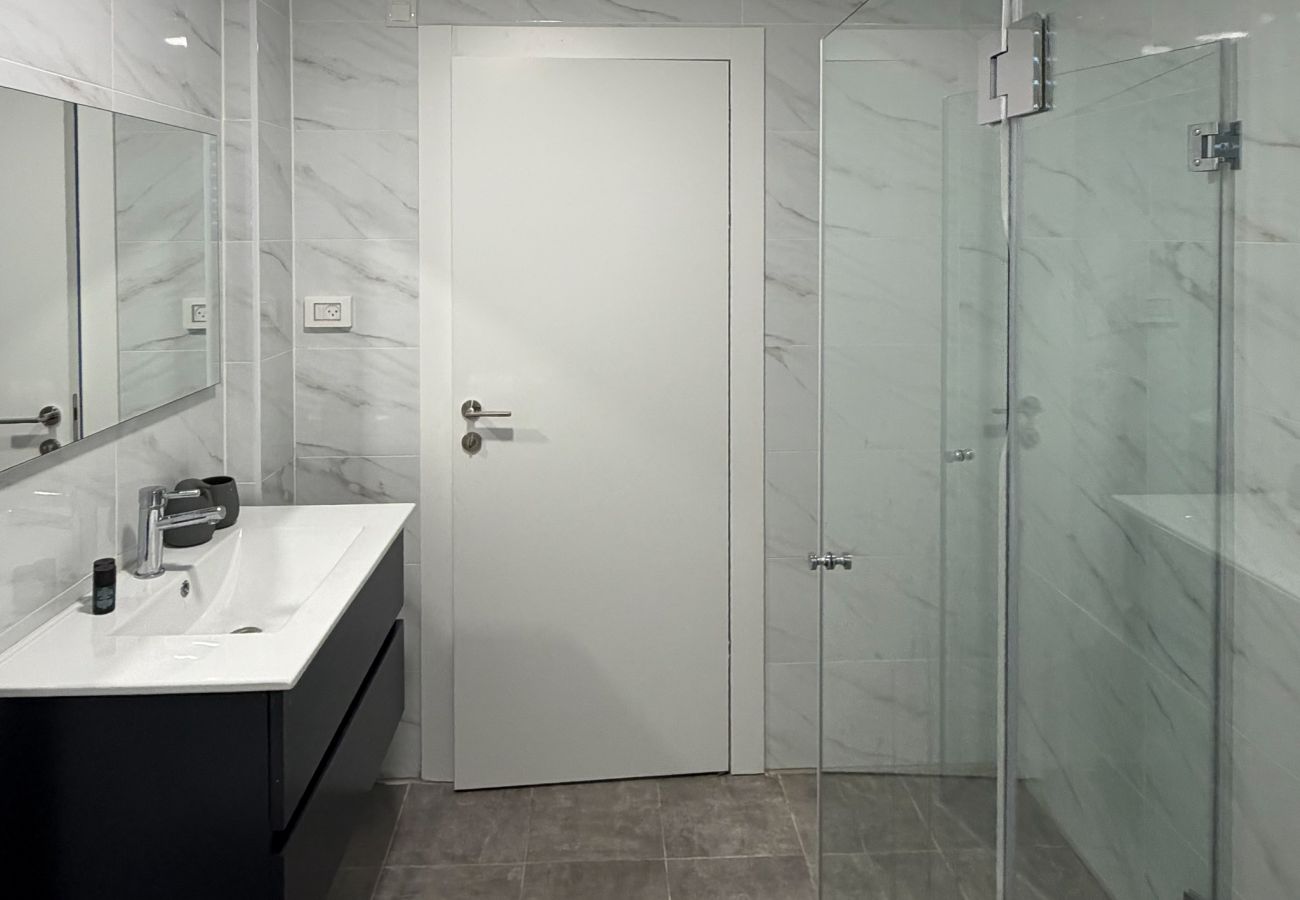 Apartment in Ramat Gan - MAMAD Brand New with Terrace next to Park by FeelHome