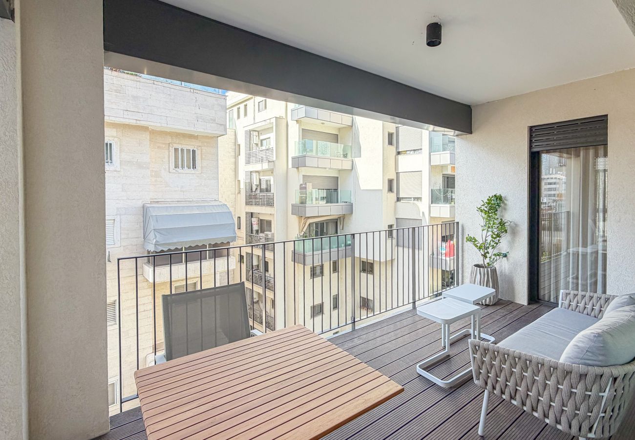 Apartment in Ramat Gan - MAMAD Brand New with Terrace next to Park by FeelHome
