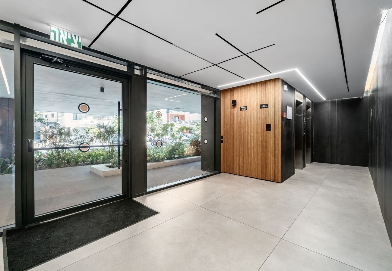 Apartment in Ramat Gan - MAMAD Brand New with Terrace next to Park by FeelHome