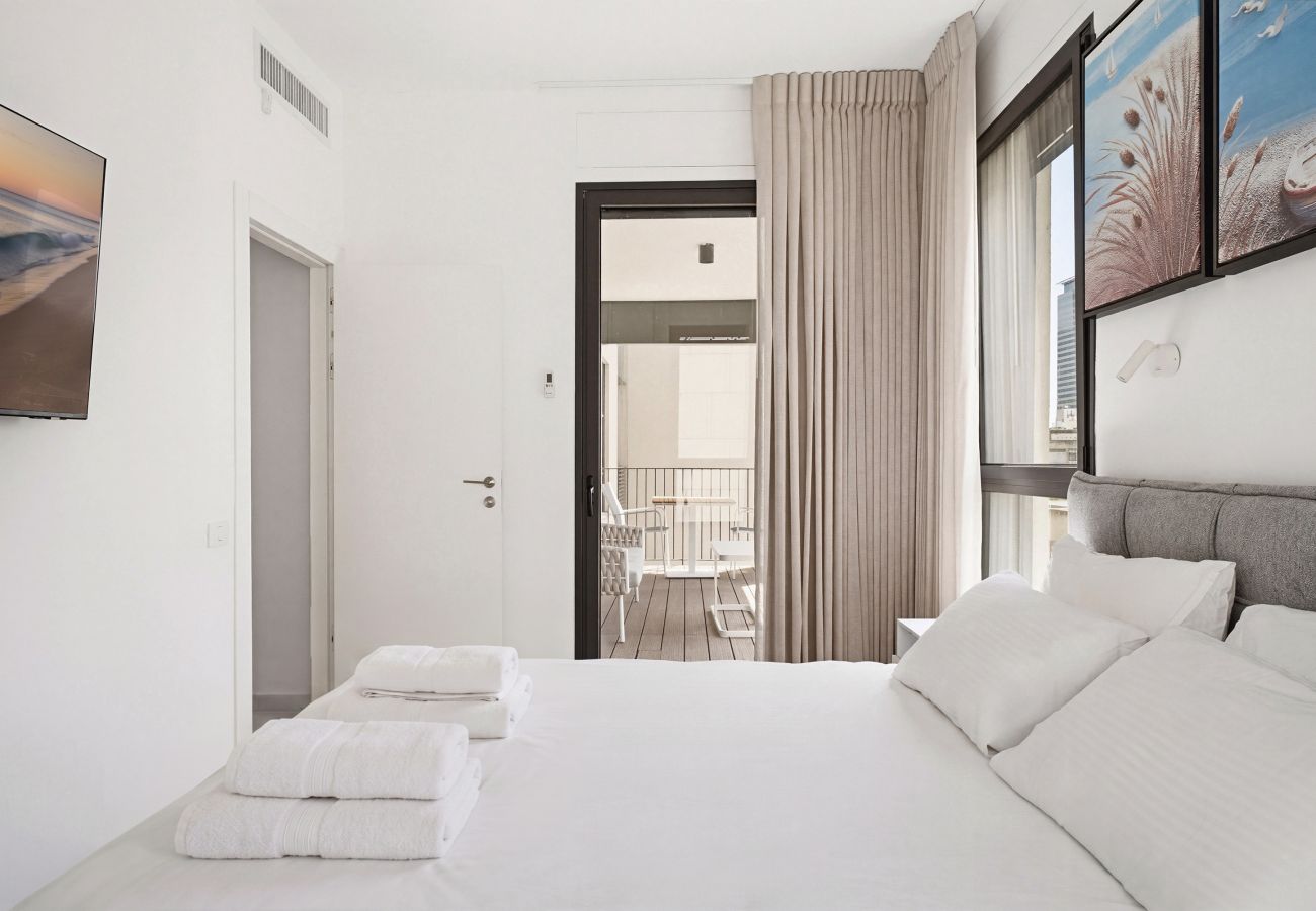 Apartment in Ramat Gan - MAMAD Brand New with Terrace next to Park by FeelHome