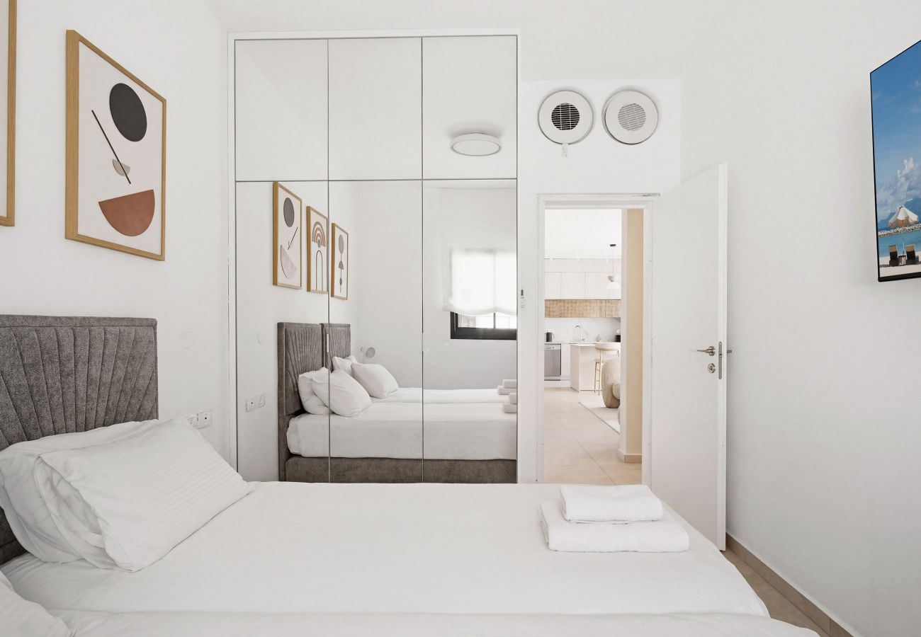Apartment in Ramat Gan - MAMAD Brand New with Terrace next to Park by FeelHome