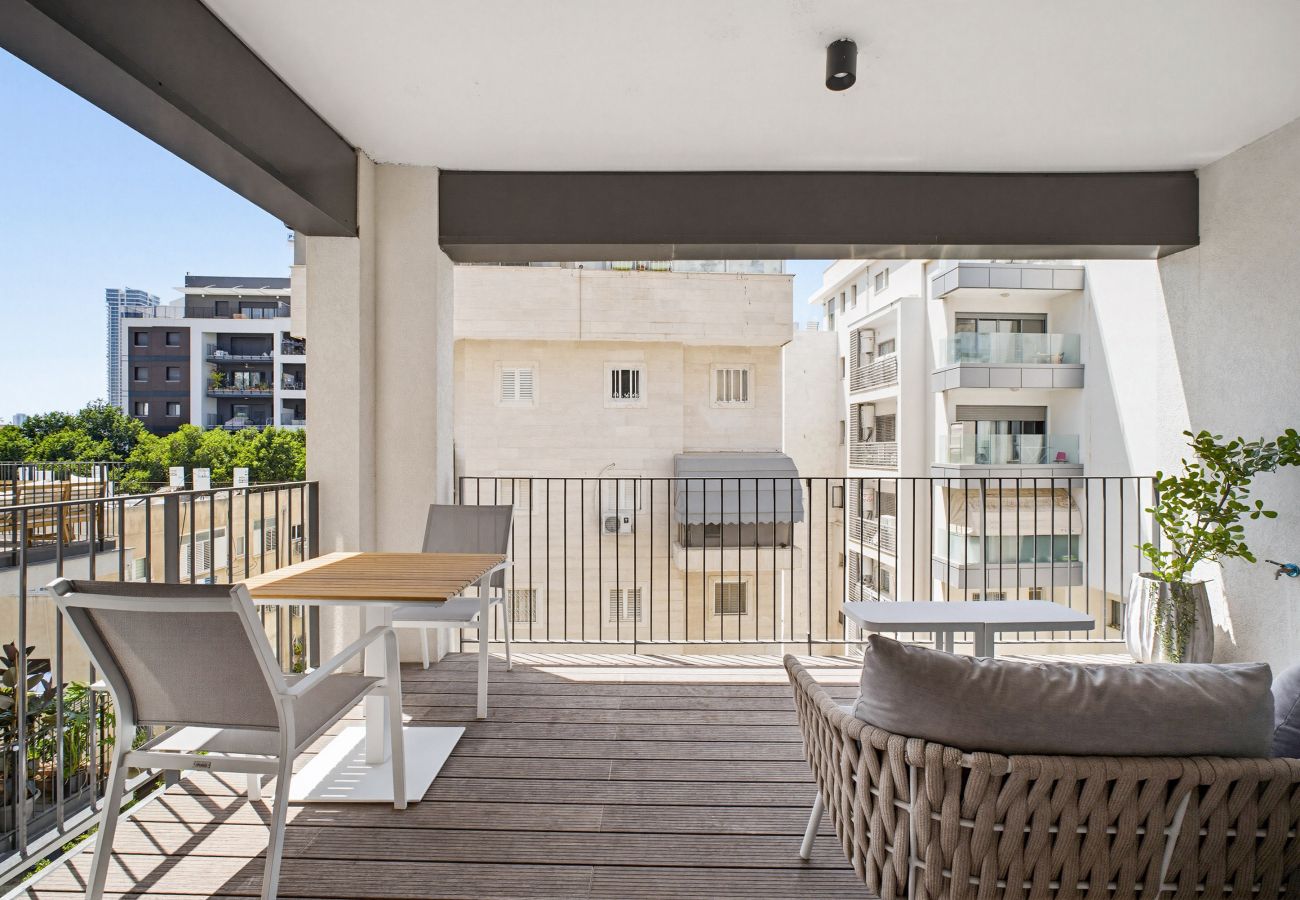 Apartment in Ramat Gan - MAMAD Brand New with Terrace next to Park by FeelHome