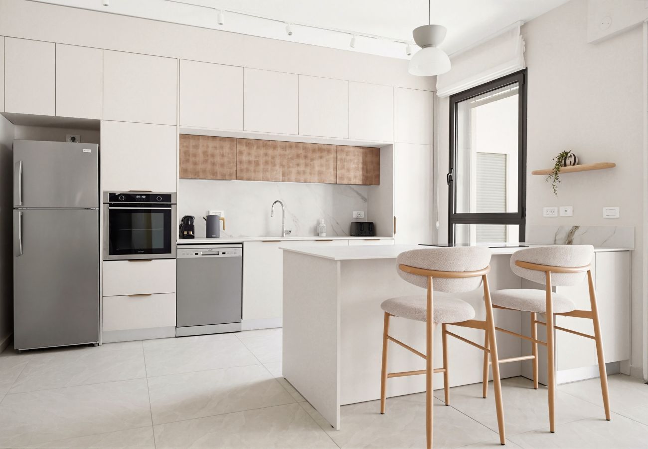 Apartment in Ramat Gan - MAMAD Brand New with Terrace next to Park by FeelHome