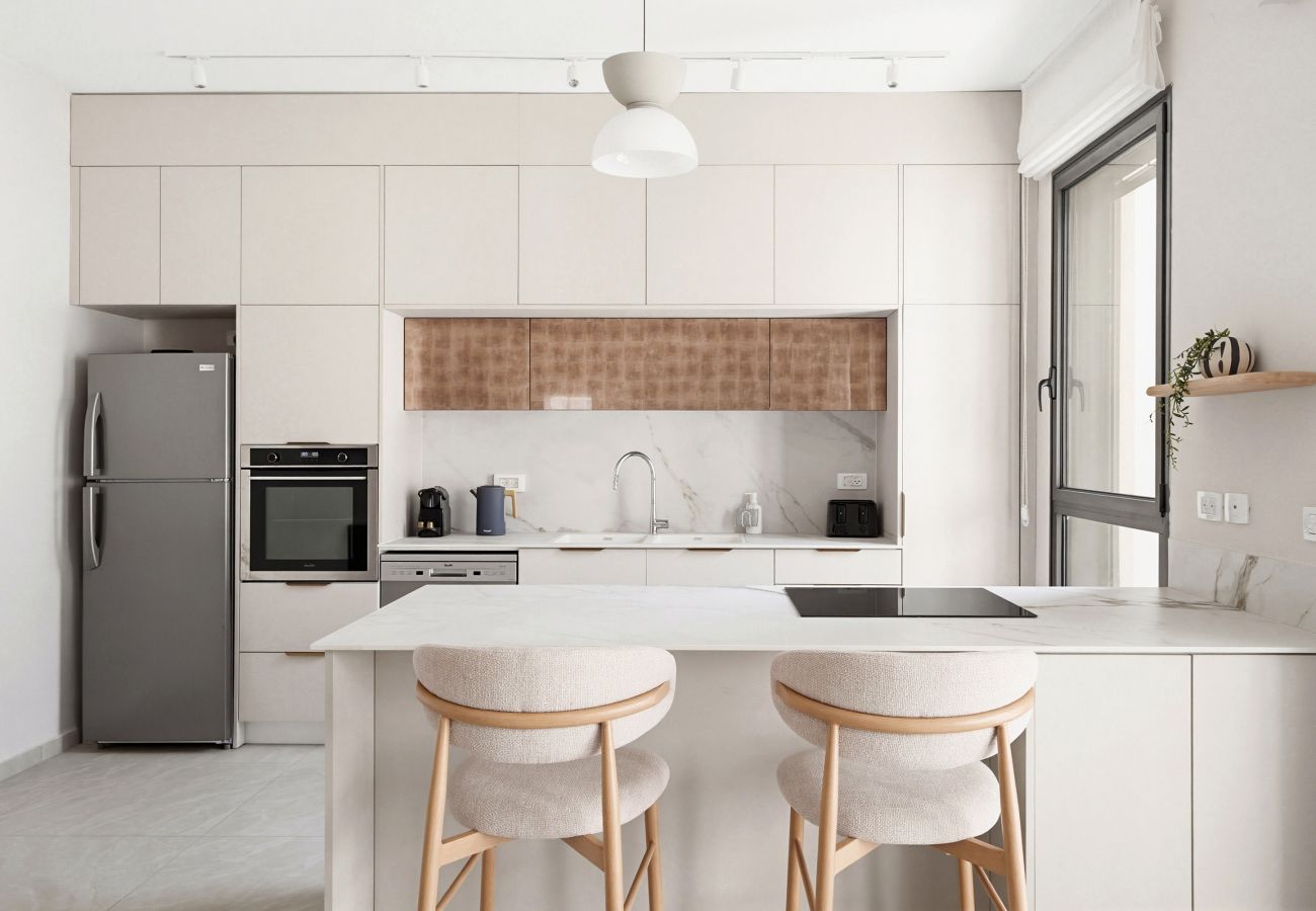 Apartment in Ramat Gan - MAMAD Brand New with Terrace next to Park by FeelHome
