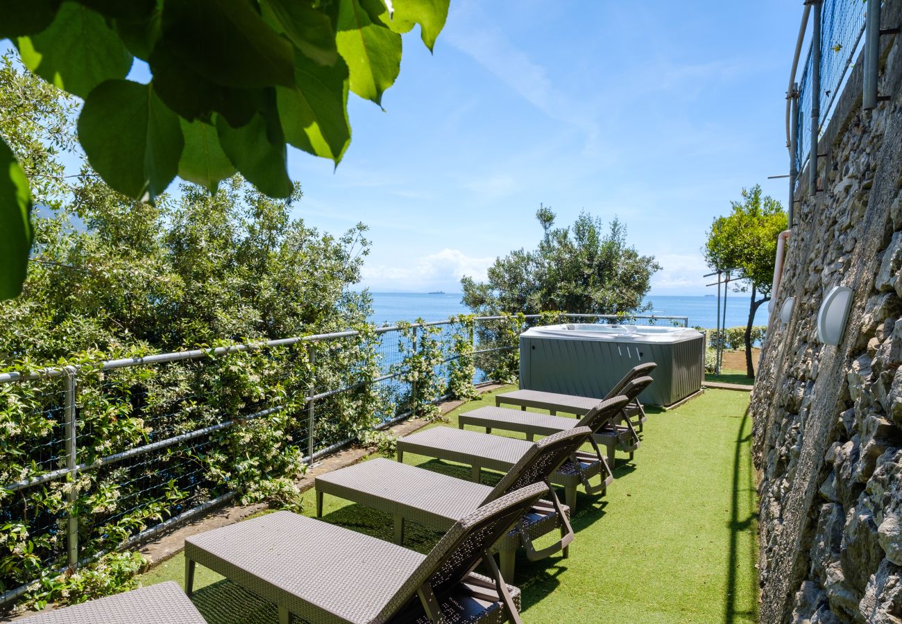 Villa in Ravello - I Giardini del Mare - Seafront Villa with Private Sea Access