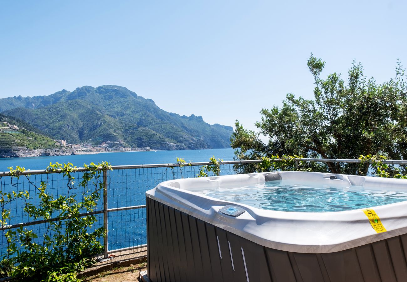 Villa in Ravello - I Giardini del Mare - Seafront Villa with Private Sea Access