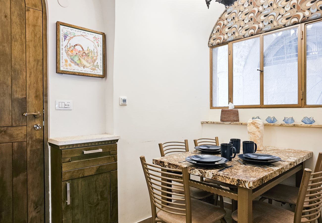 Apartment in Jerusalem - Cozy Authentic Retreat in Old City by FeelHome