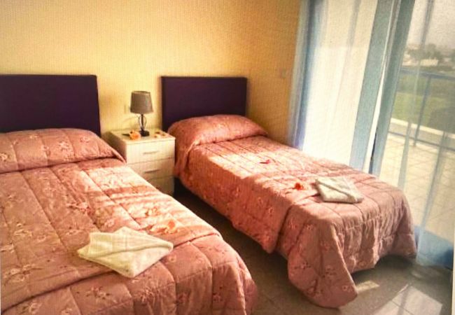 Apartment in Denia - PASEO AL MAR -3 hab. VYB - Lm 035