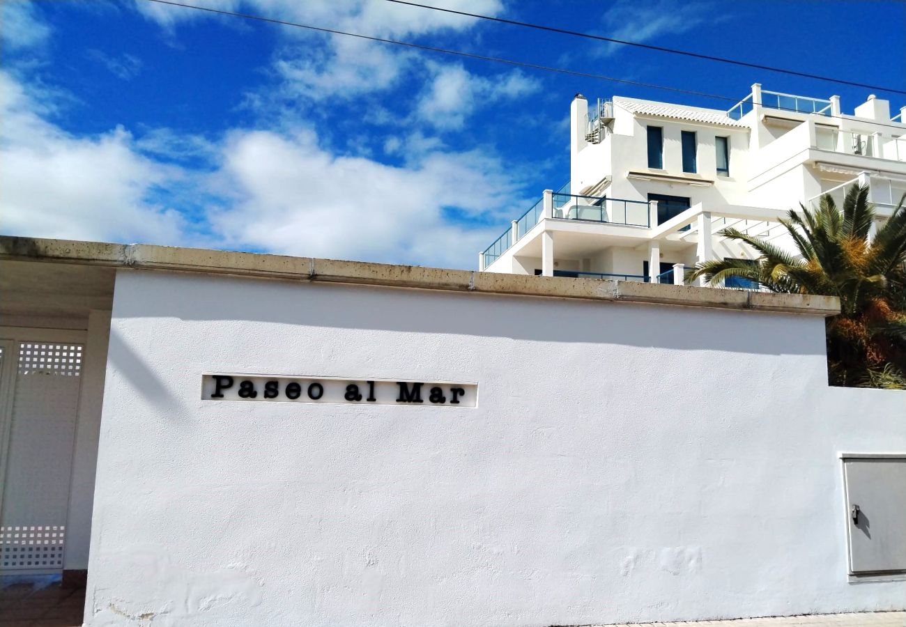 Apartment in Denia - PASEO AL MAR -3 hab. VYB - Lm 035