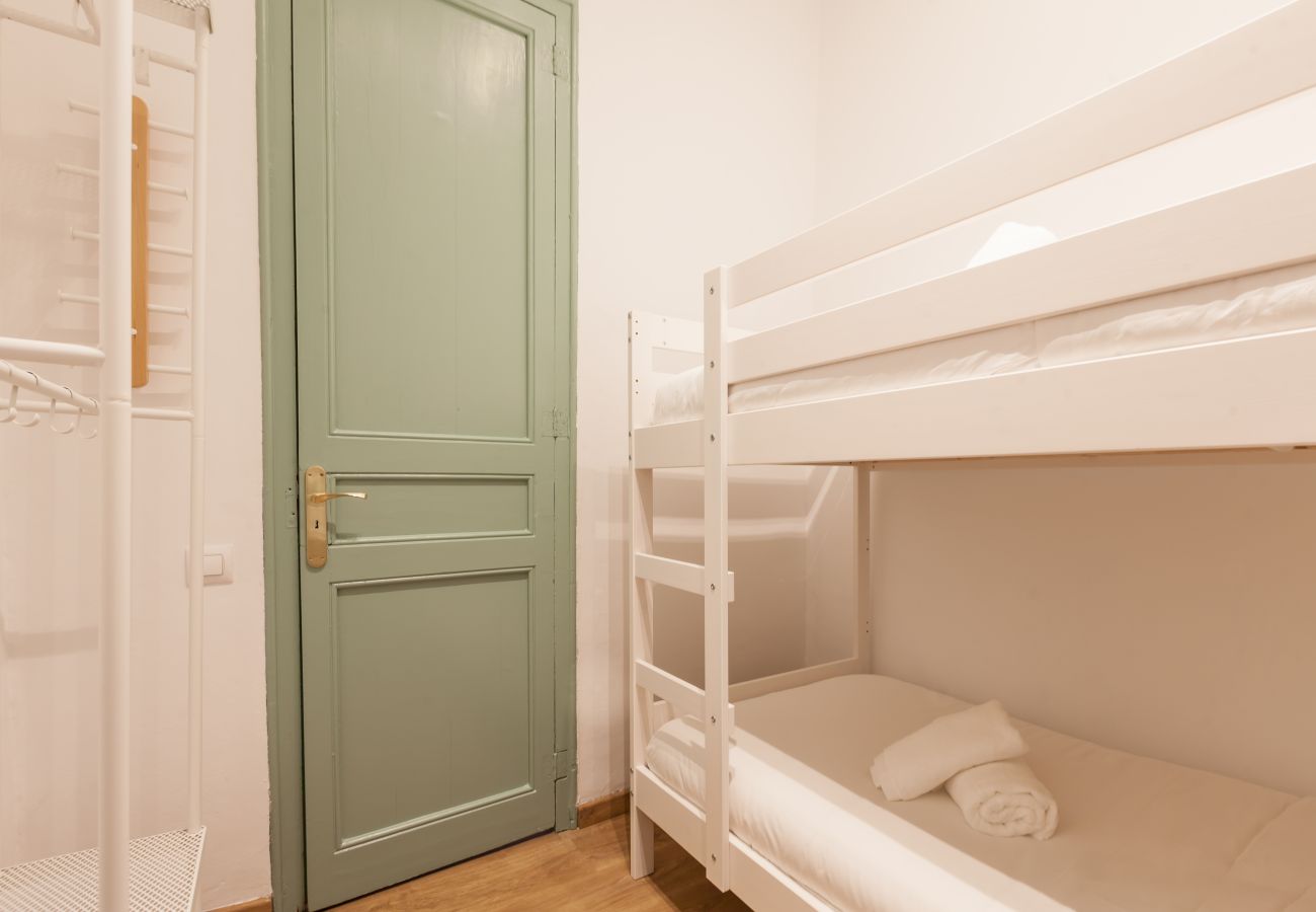 Apartment in Barcelona - Modernist Apartment 2