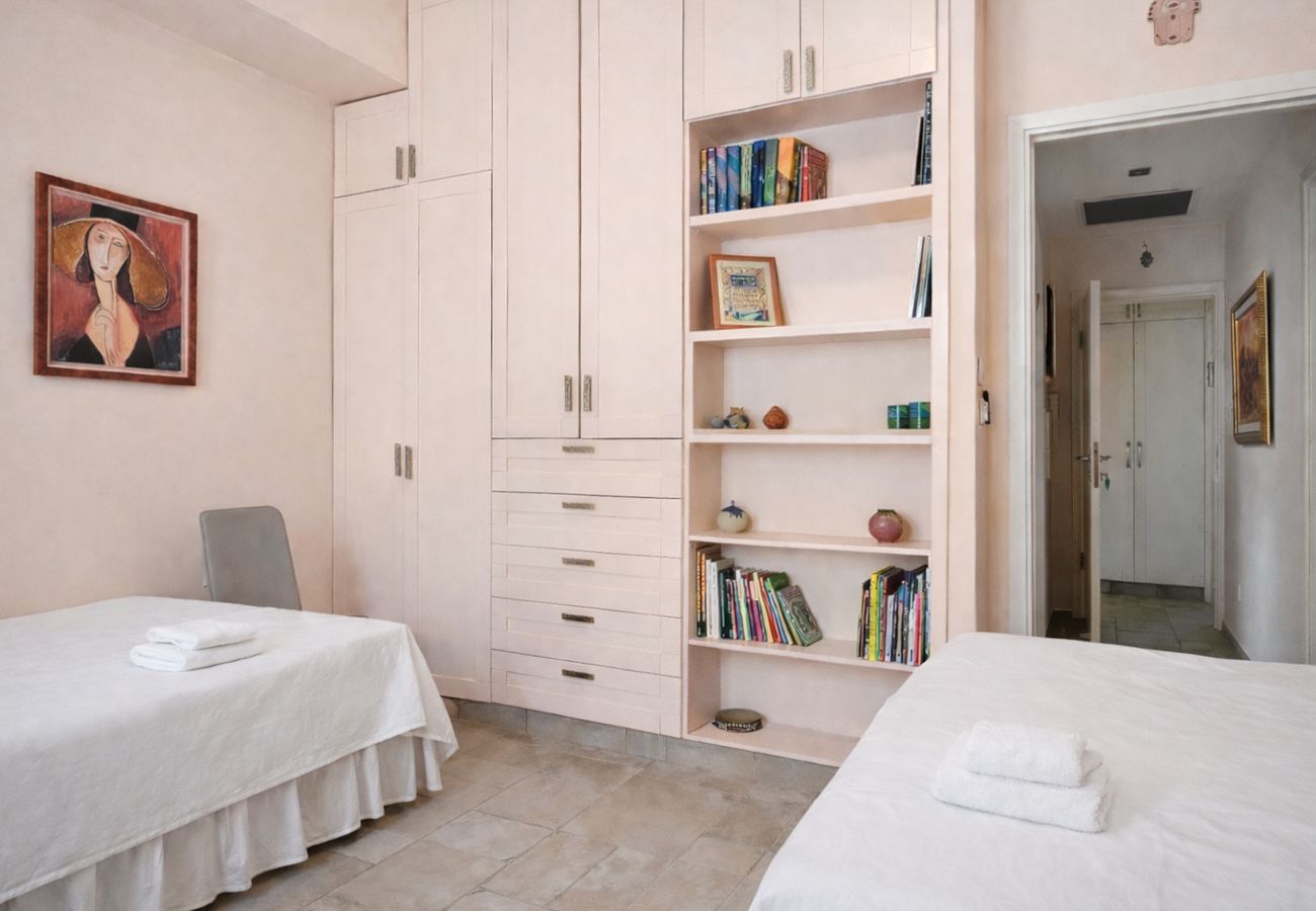 Apartment in Jerusalem - Family Friendly with Terrace in Old City by FeelHome
