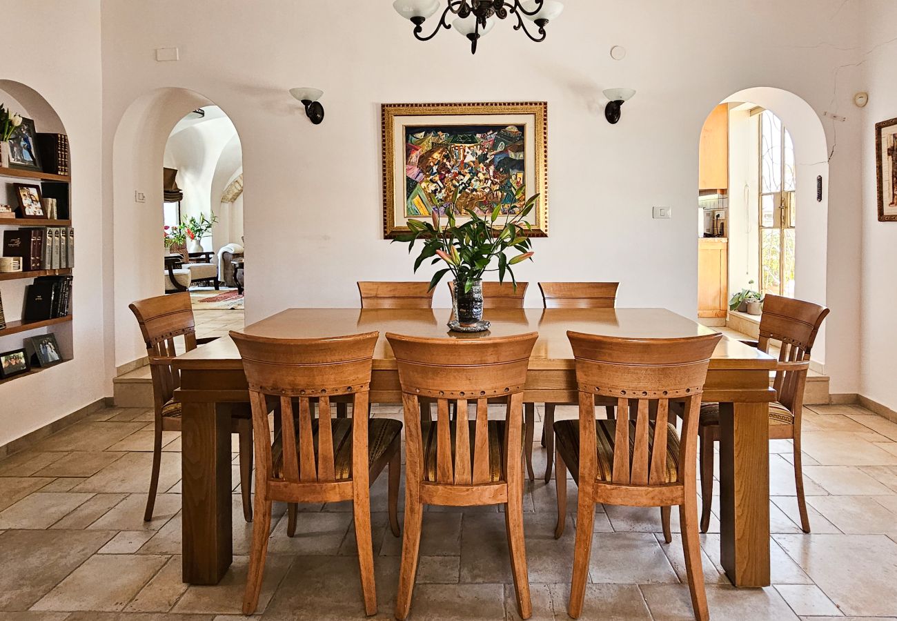 Apartment in Jerusalem - Family Friendly with Terrace in Old City by FeelHome