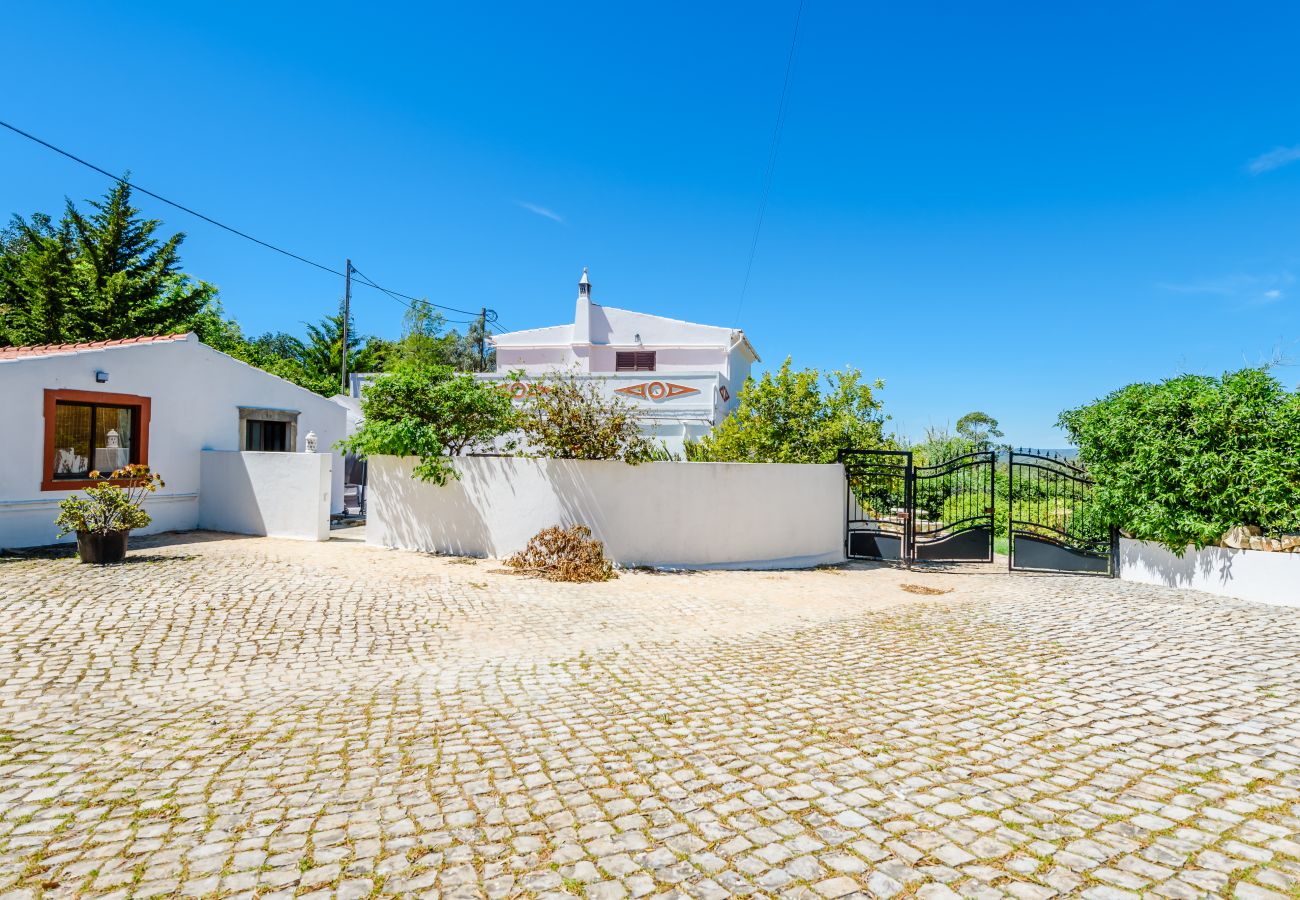 House in Loulé - Casa no Limoeiro