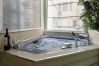 Apartment in Athens - Serenity Escape with Jacuzzi in Kolonaki