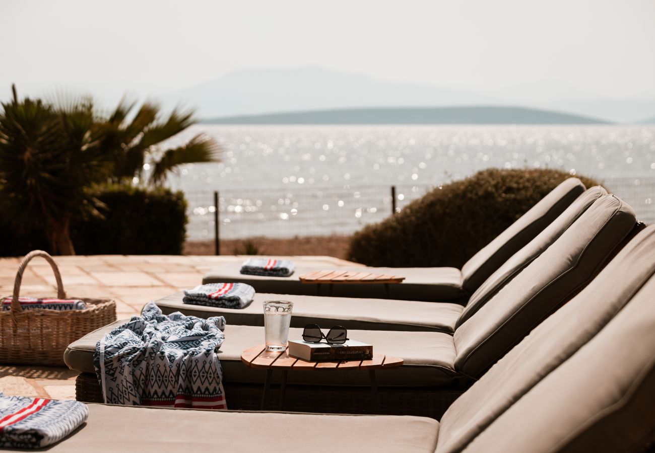 Villa in Nafplio - Private Coastal Villa in Nafplio