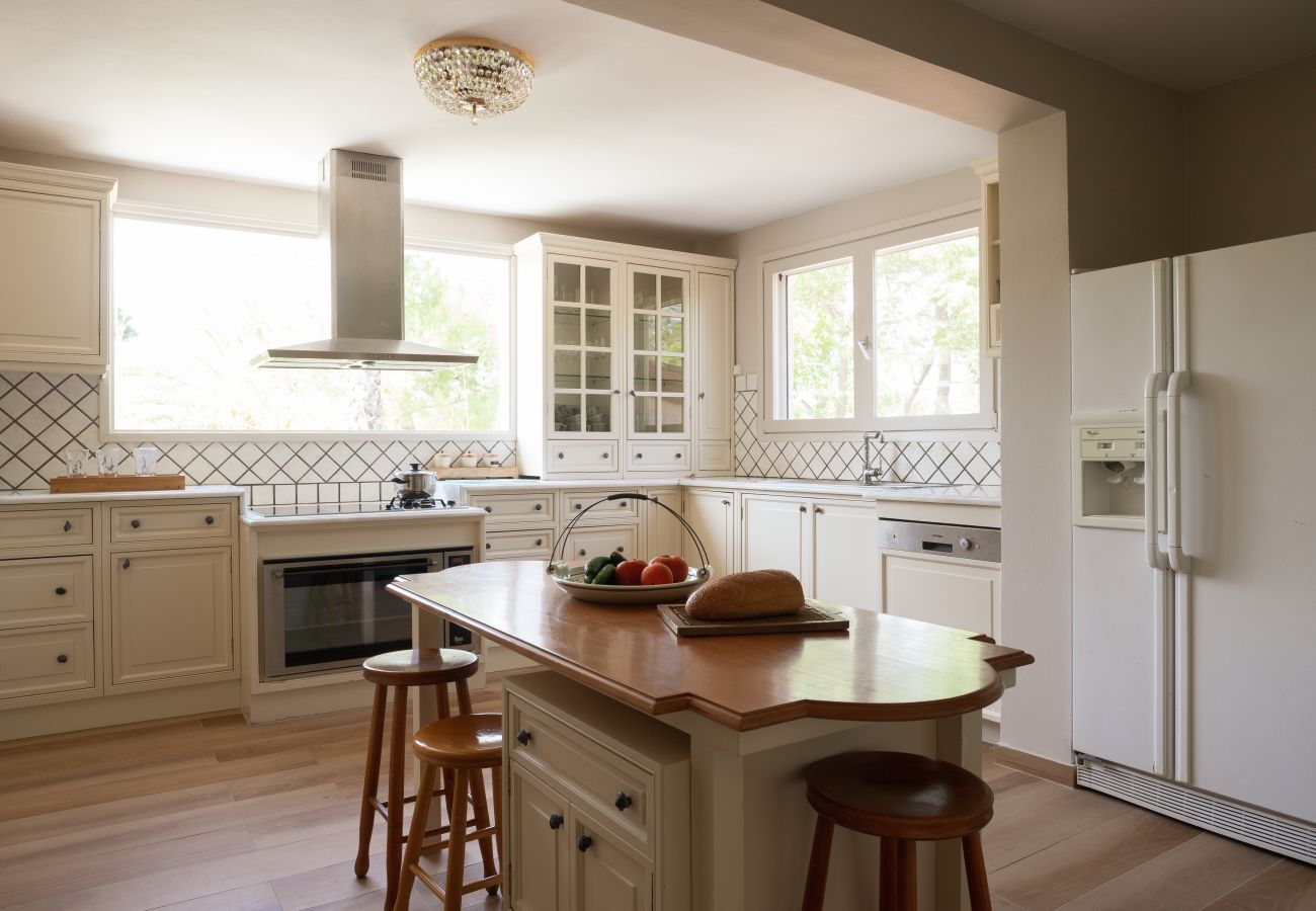 Villa in Nafplio - Private Coastal Villa in Nafplio