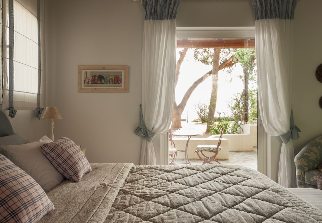 Villa in Nafplio - Private Coastal Villa in Nafplio