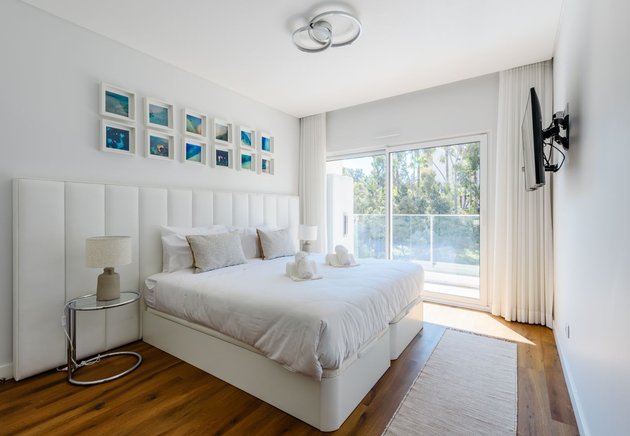 Apartment in Albufeira - Forte Beach Retreat (350m to the Sea)