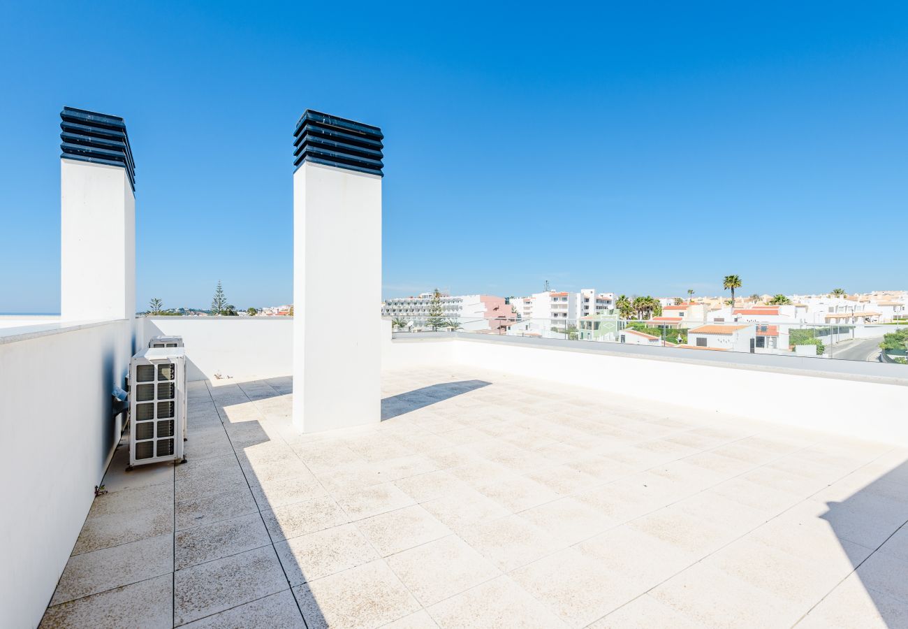 Apartment in Albufeira - Forte Beach Retreat (350m to the Sea)