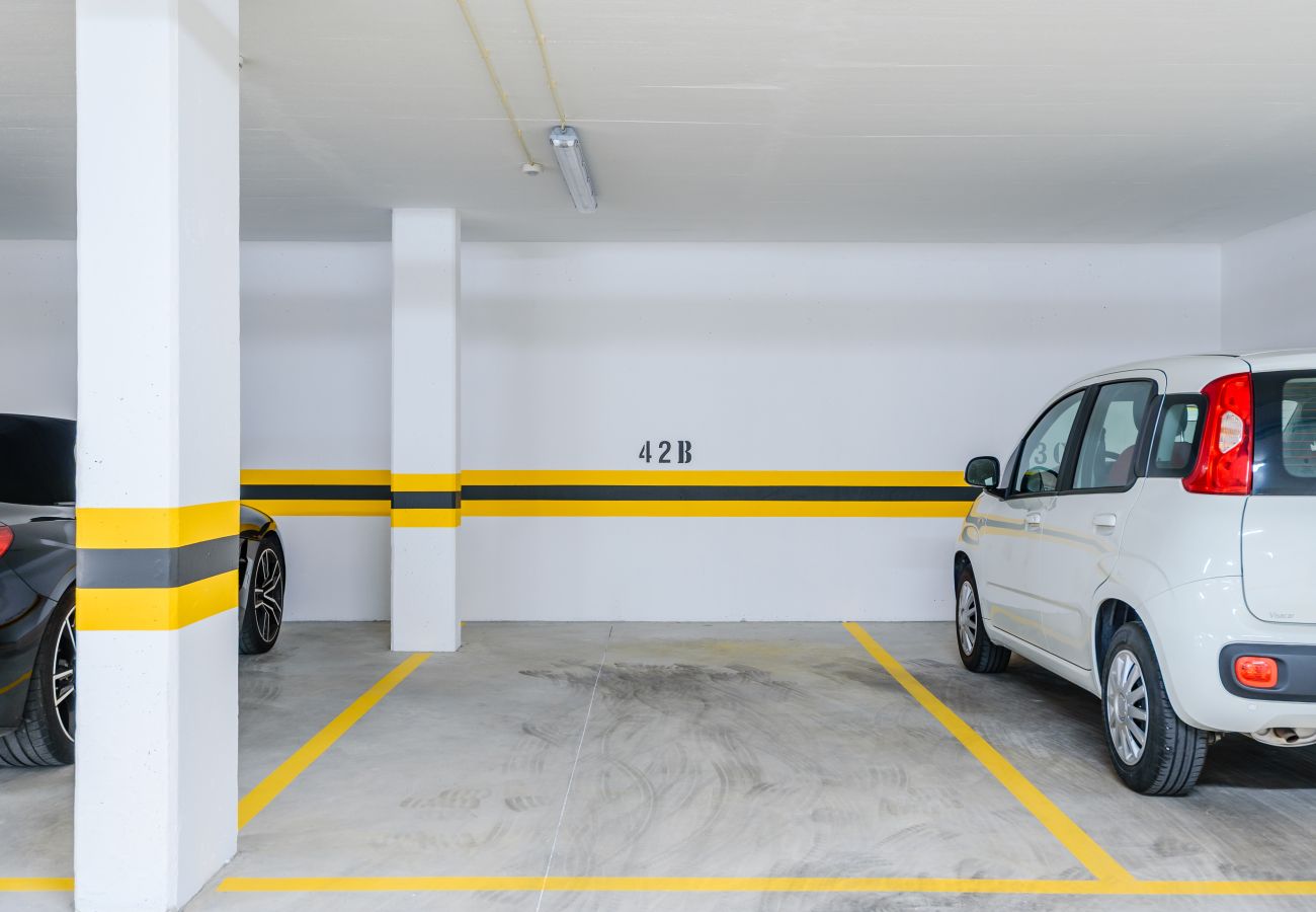 Apartment in Albufeira - Forte Beach Retreat (350m to the Sea)