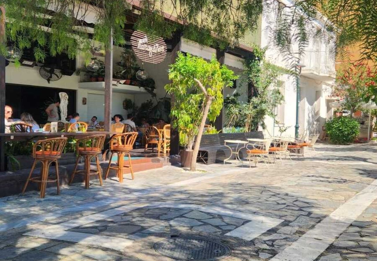 Apartment in Athens - Marathonos A3