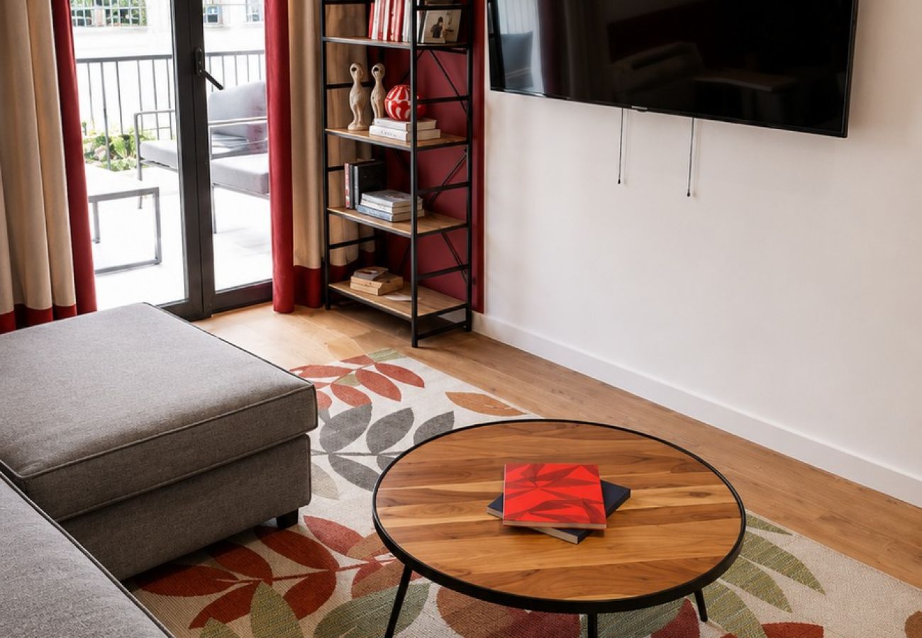 Apartment in Athens - Marathonos E1