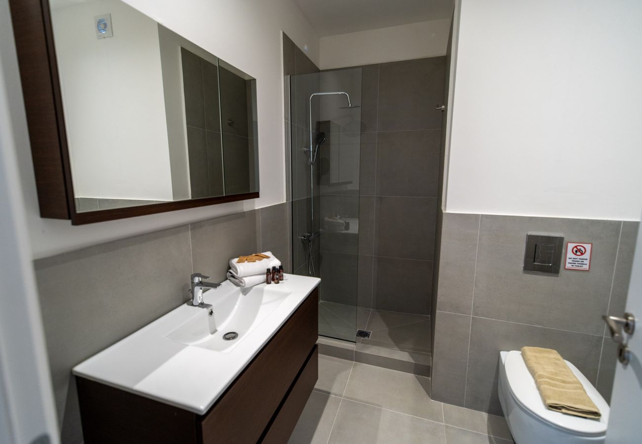 Apartment in Athens - Marathonos E1