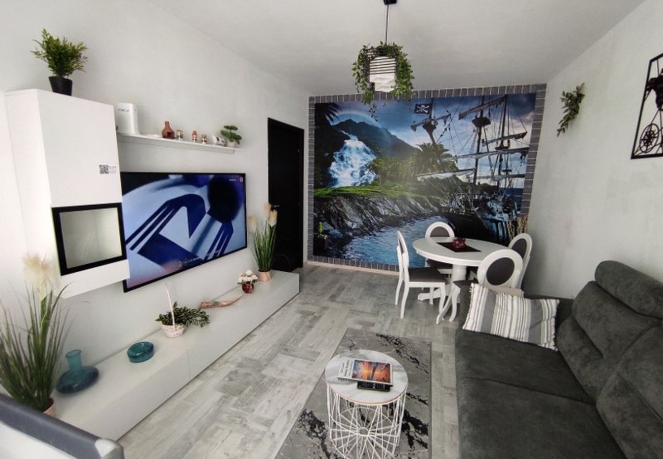 Apartment in Mamaia Nord - Seasteps  Residence