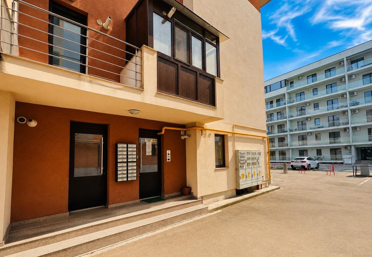 Apartment in Mamaia Nord - SeaSteps  Residence