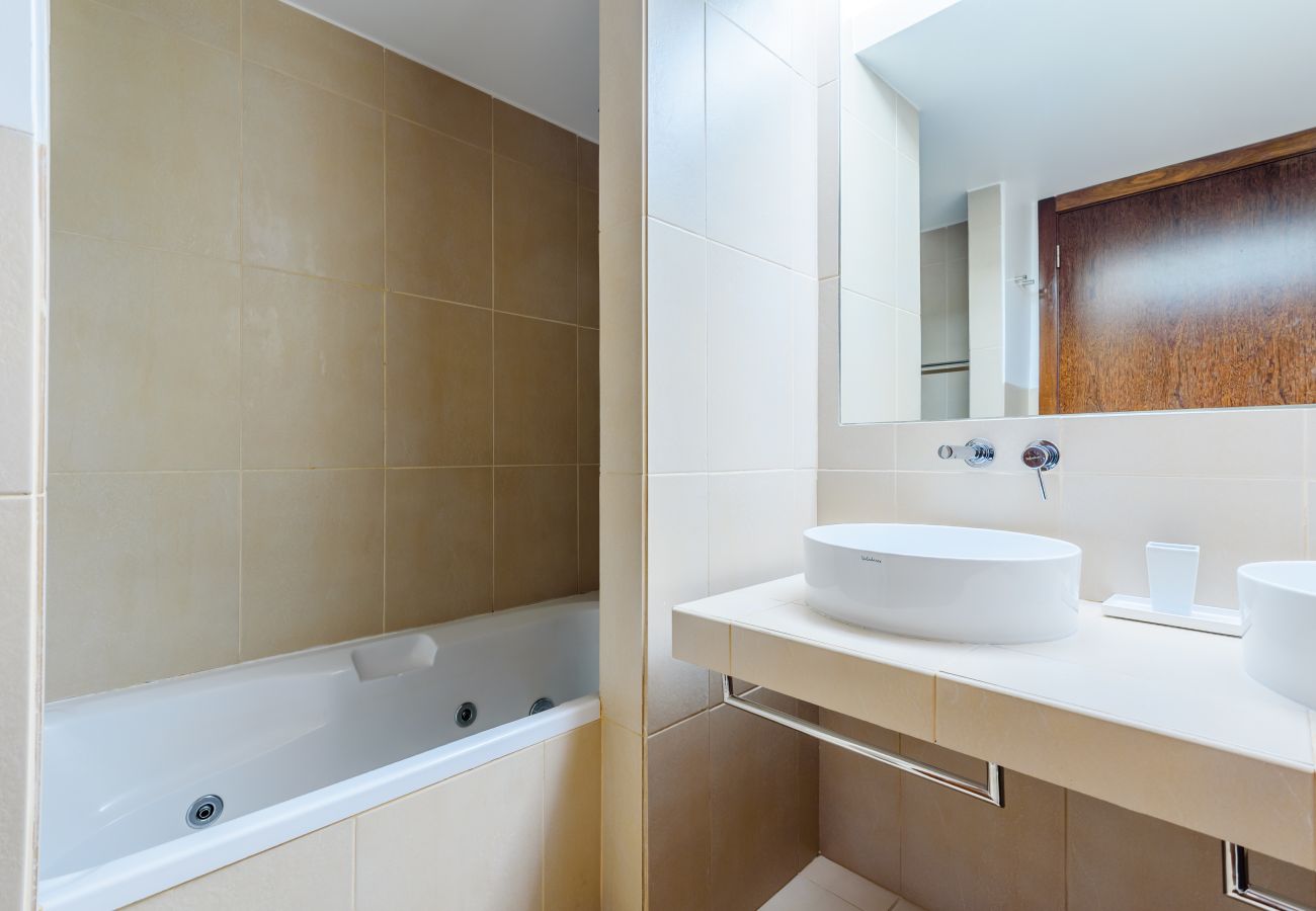 Apartment in Guia - Vila das Lagoas Salgados Retreat 