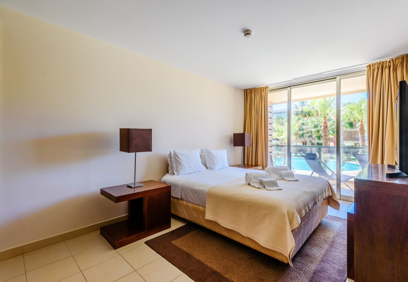 Apartment in Guia - Vila das Lagoas Salgados Retreat 