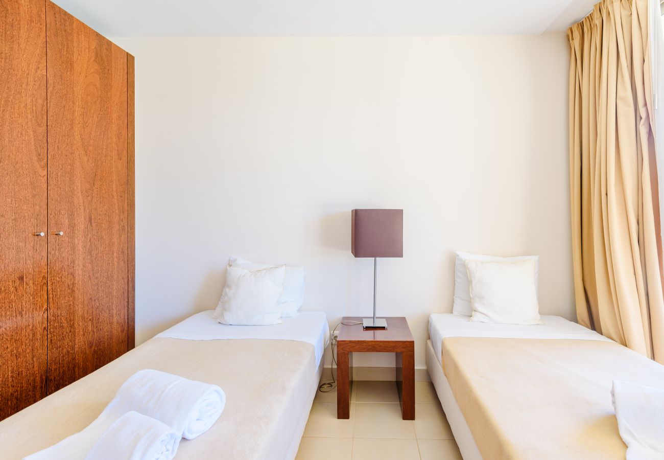 Apartment in Guia - Vila das Lagoas Salgados Retreat 